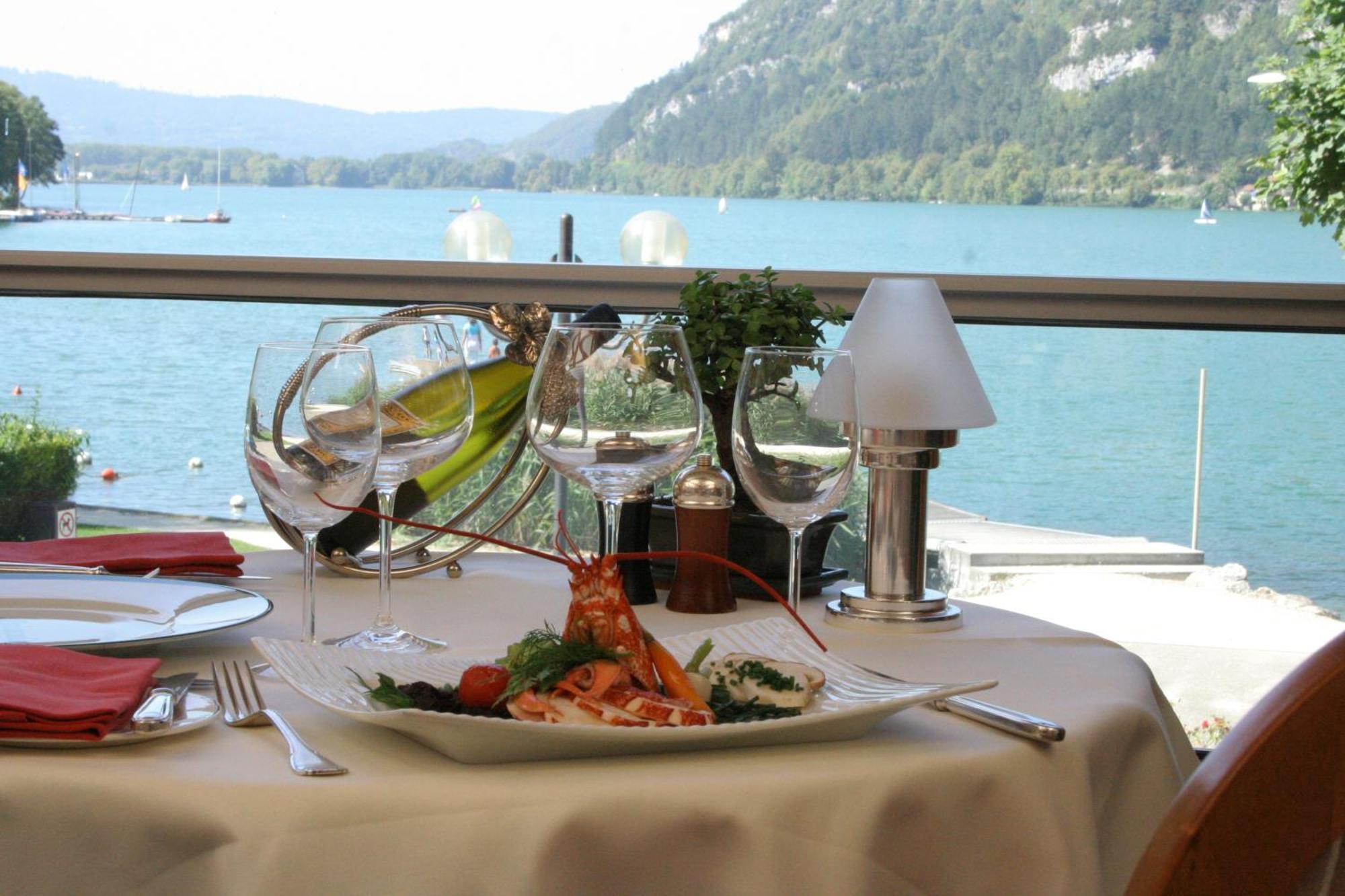 Hotel-Restaurant De L'Embarcadere Nantua Eksteriør billede