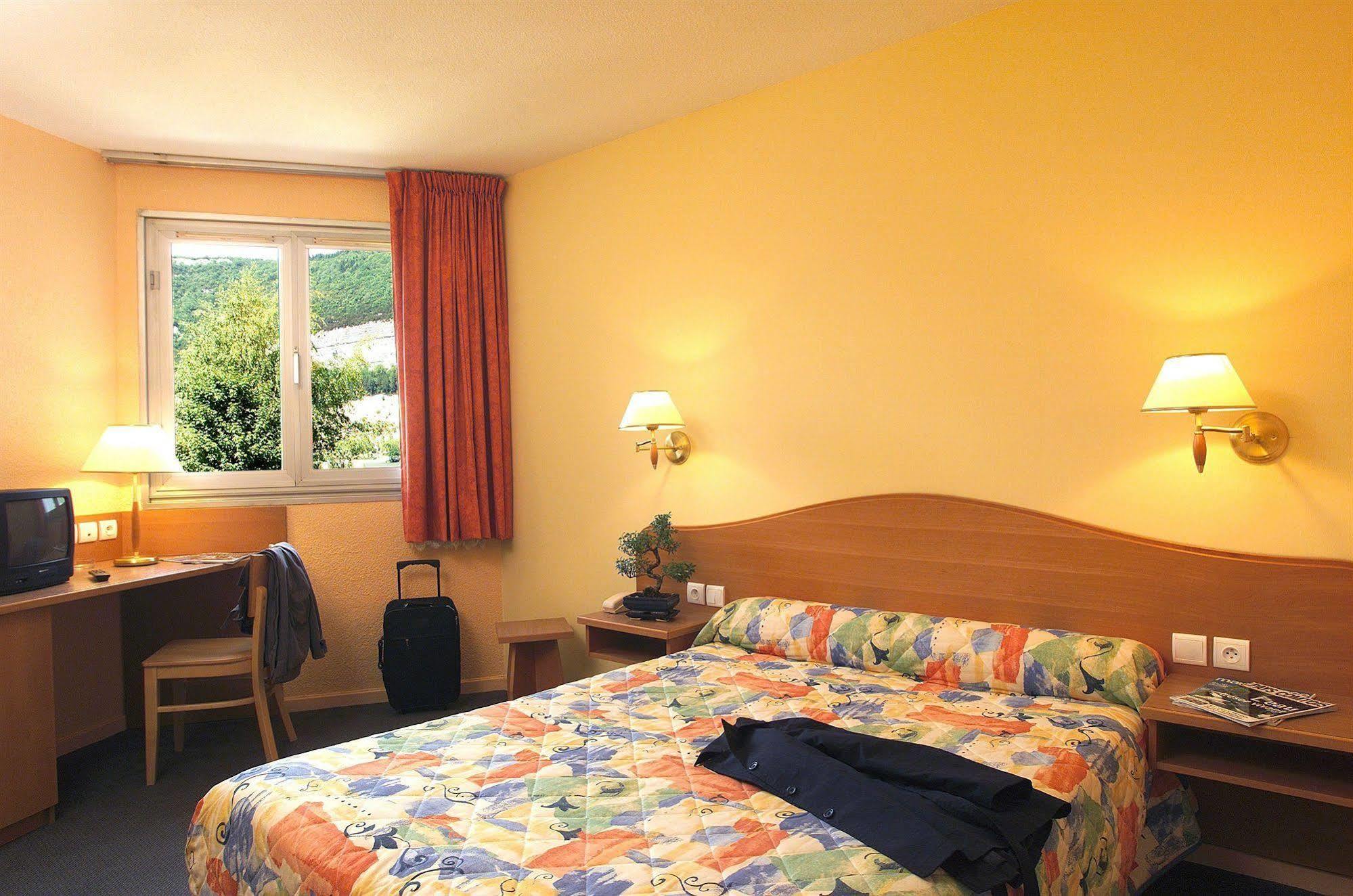Hotel-Restaurant De L'Embarcadere Nantua Eksteriør billede